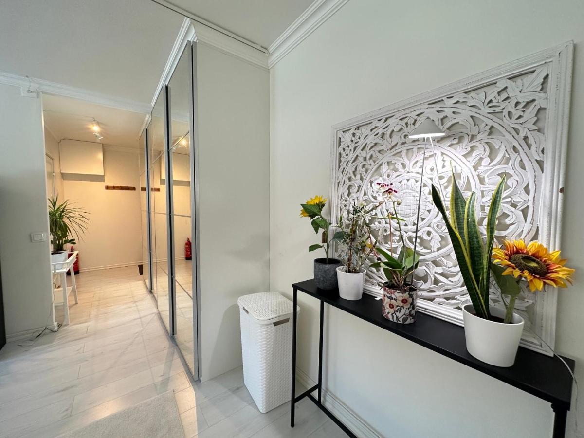 Holiday Travel Apartments Stockholm Luaran gambar